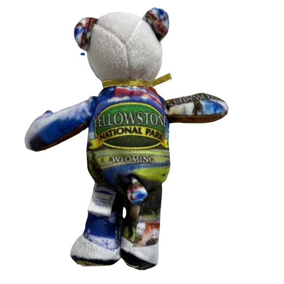 Limited Treasures Yellowstone Stuffed Bear with Commemorative Quarter - Picture 4 of 7